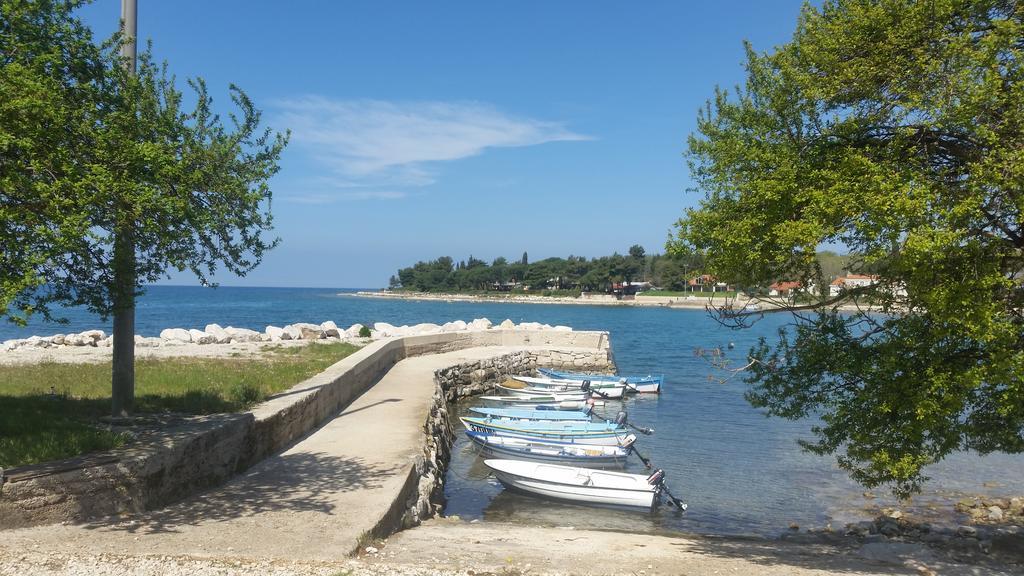 Hotel Zlatna Vala Umag Ngoại thất bức ảnh